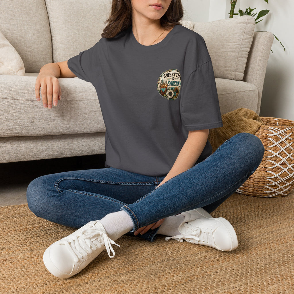 T-Shirt — “Sweet Tea & Sarcasm” Vintage Floral Pocket Graphic